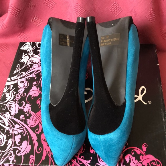 🛍️5/$20🛍️BNIB⭐️QUPID SHOES, BLUE AND BLACK, SIZE 7 1/2. - Picture 4 of 4